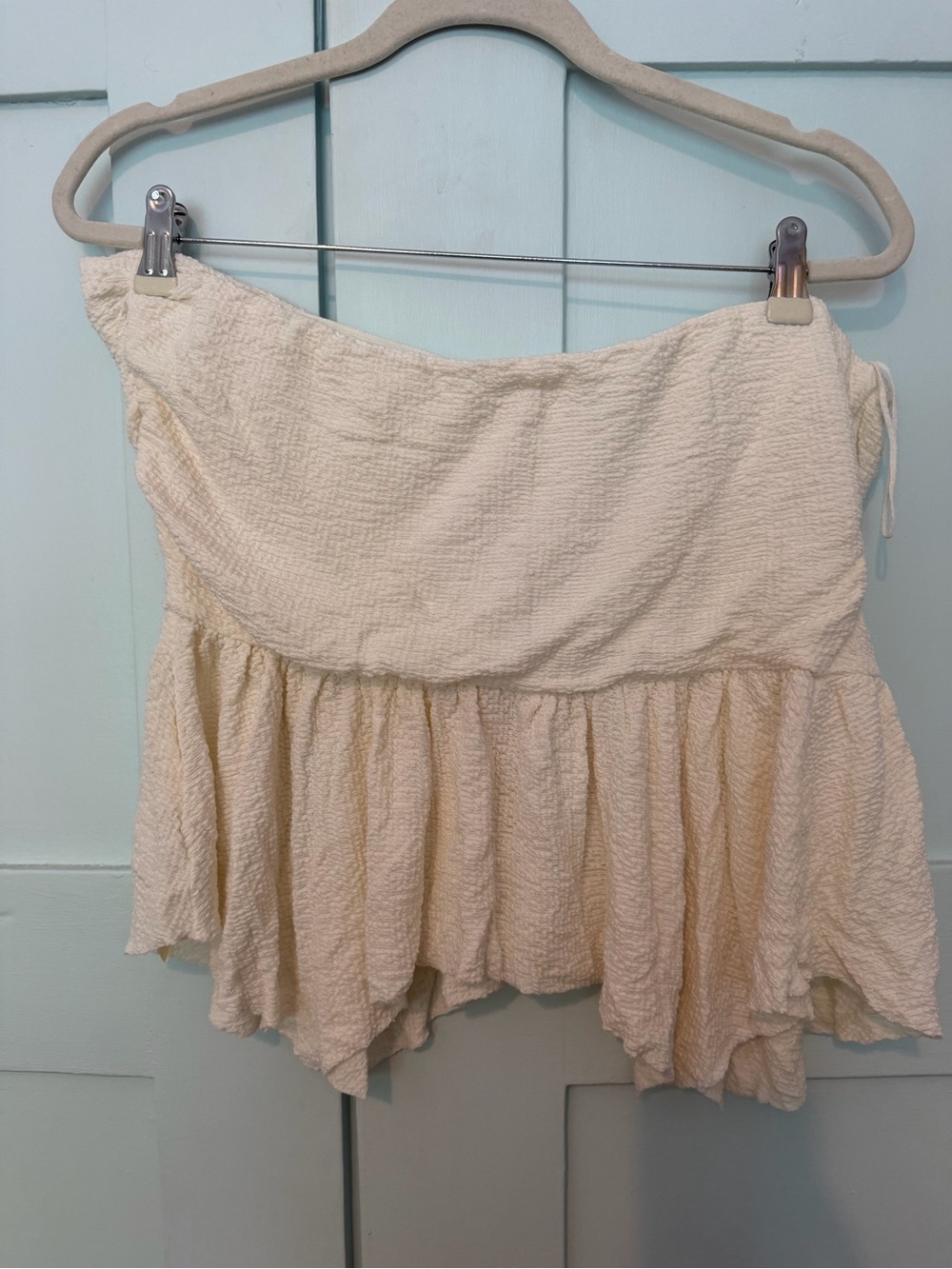 Ivory Textured Strapless Peplum Top - Picture 3 of 8